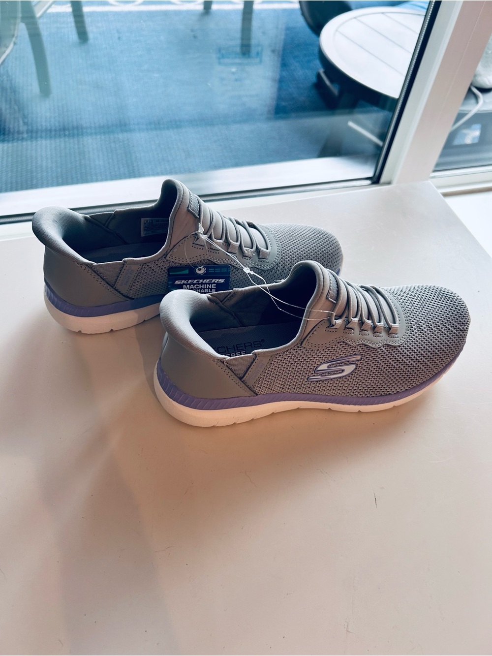 Women’s Sketchers Grey Slip-on Athletic Sneakers - Size US 8